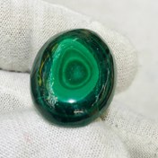 تصویر نگین مالاكيت سبز اصل كنگو تراش اوال سایز 19*26 