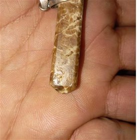 تصویر اویز سنگ پوست ماری 