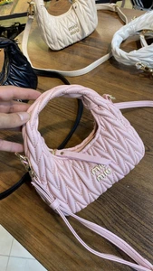 تصویر فروشگاه سسلی بگ