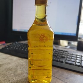 تصویر روغن آفتاب گردان طبیعی تازه در بسته بندی یک لیتری 