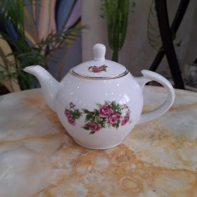 تصویر قوری ۶ کوپ گل سرخی 