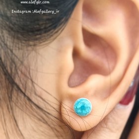 تصویر پرسینگ گوش سنگ رنگی کد 250068 