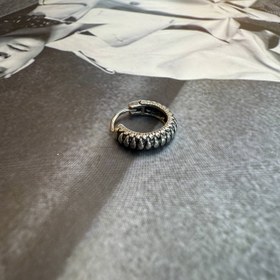 تصویر پرسینگ گوش حلقه ای 