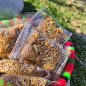 تصویر کنجد عسلی دو آتیشه(1800 گرم) سنتی کنجد بار دزفول 