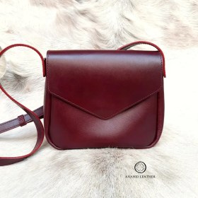 تصویر کیف رودوشی آسا 