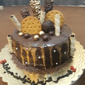 تصویر کیک خوشمزه ی روکش شکلاتی 