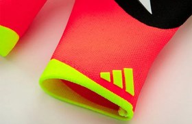 تصویر آدیداس نارنجی 