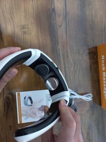 تصویر تنس گردن همراه با پد چسبی باتری خور 