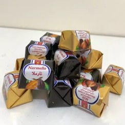 تصویر شکلات نارملا فندقی آناتا وزن ۱ کیلوگرم 