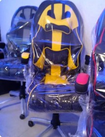 تصویر صندلی گیمینگ رنگی 