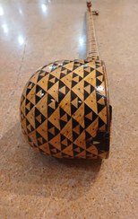 تصویر ساز سه تار معرق کاری شده اثر استاد میر شریفی 