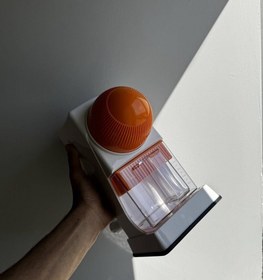 تصویر آب مرکبات گیر دستی 