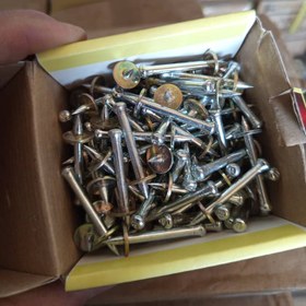 تصویر میخ و چاشنی تفنگ میخکوب سایز ۳/۷ حداقل سفارش ۲۰۰ جفت 