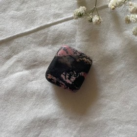 تصویر رودونیت ۰۱ 