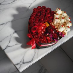 تصویر باکس گل ولنتاین ارومیه،گلفروشی آنلاین ارومیه Valentine flower box