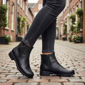 تصویر نیم بوت زیپی سگکدار 