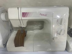 تصویر چرخ خیاطی ژانومه ۶۳۷ یا پلیر ۱۰ Janome 637