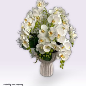 تصویر دسته گل مصنوعی ارکیده‌ی سفید 