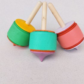 تصویر فرفره چوبی رنگی ۱۰۷ 