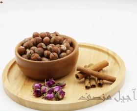 تصویر فندق با پوست خام 