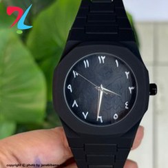 تصویر ساعت مچی مردانه مشکی با اعداد فارسی طراحی مینیمال 