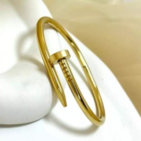 تصویر دستبند بنگل میخی 