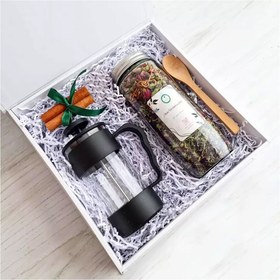 تصویر پک هدیه گل مینا 