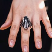 تصویر انگشتر استیل مردانه طرح تابوت 