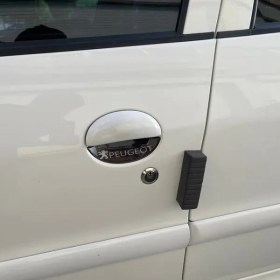 تصویر محافظ زیر دستگیره پژو ۲۰۶ و ۲۰۷ 