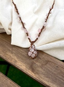 تصویر گردنبند سنگ رزکوارتز 