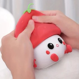 تصویر چراغ خواب سیلیکونی ضربه ای مدل توت فرنگی Strawberry silicone sleep lamp