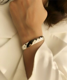 تصویر بنگل آیینه ای سفید ژوپینگ‌ 