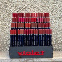 تصویر رژ لب مدادی ویولت 