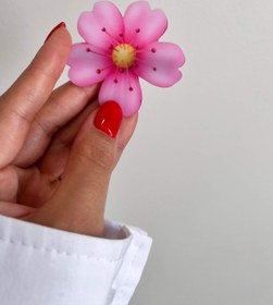 تصویر گیره ایموجی - شکوفه 