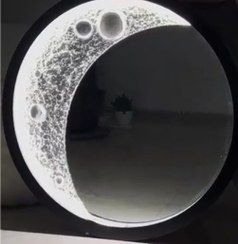 تصویر تابلو آینه کره ماه(قطر110cm) The mirror panel of the moon