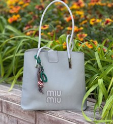 تصویر کیف دخترونه به همراه آویز کد ۱۱۳ - خاکستری 