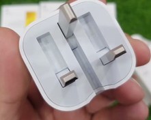 تصویر کلگی فست شارژ 20 وات آیفون 12 مدل 20W USB-C سفید کابل تبدیل