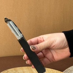 تصویر پوست کن مشکی شنگیا 