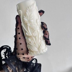 تصویر شمع استوانه‌ای گلدار 