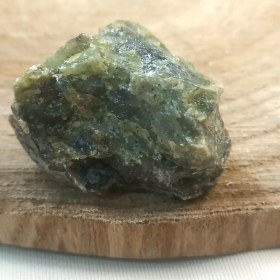 تصویر راف یشم سرپانتین Rough Serpentine Jade