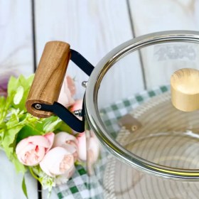 تصویر قابلمه پیرکس 4.5 یتر 