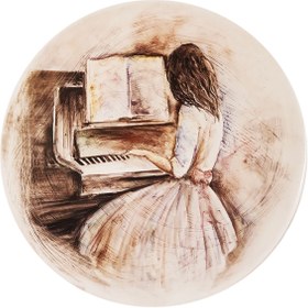 تصویر بشقاب دیوارکوب سفالی طرح دختر و پیانو کد D101 1 