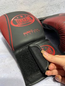 تصویر دستکش بوکس حرفه ای 