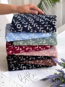 تصویر شال کنفی حصیری طرح گل 