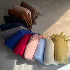 تصویر اسکارف پینترستی موهر پشمی وارداتی در رنگبندی مختلف 