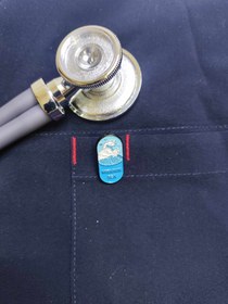 تصویر سنجاق سینه پزشکی 