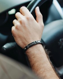 تصویر دستبند چرم کد ۵ 