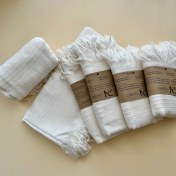 تصویر حوله مسافرتی سفید 