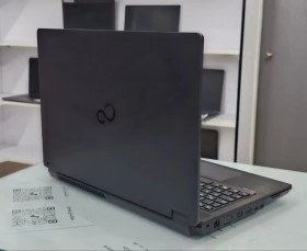 تصویر لپ تاپ فوجیتسو مدل CELSIUS H780 با پردازنده Core i7 و حافظه ۱۶ گیگابایت و SSD ۵۱۲ گیگابایت 