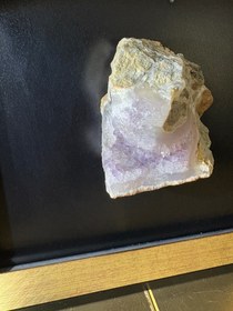 تصویر دکوری قاب آمیتیست آرامش بخش مصور 